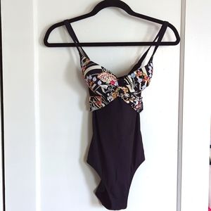Women's One Piece Swimsuit Size Small/Medium Worn Once